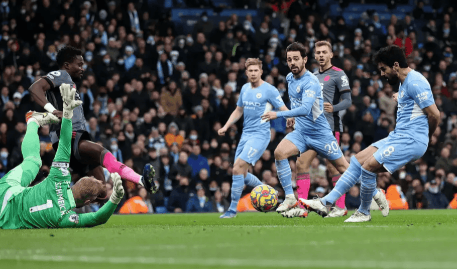 里昂迎葡超关键赛，今夜临场应变，质疑声仍在，数据趋势出现新变化的简单介绍