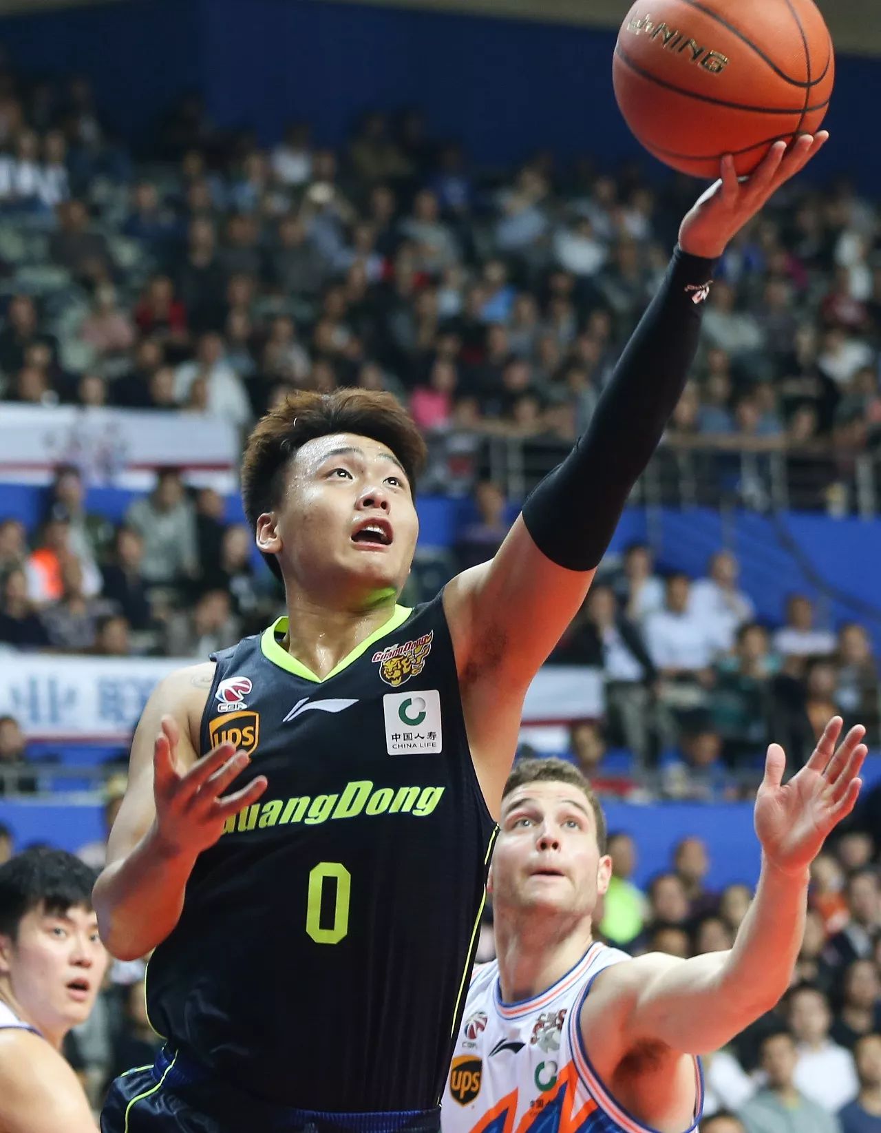 爱游戏体育包含深圳男篮国际比赛日强势反弹，志在全明星赛名次提升，压力陡增，球探报告显示潜力的词条