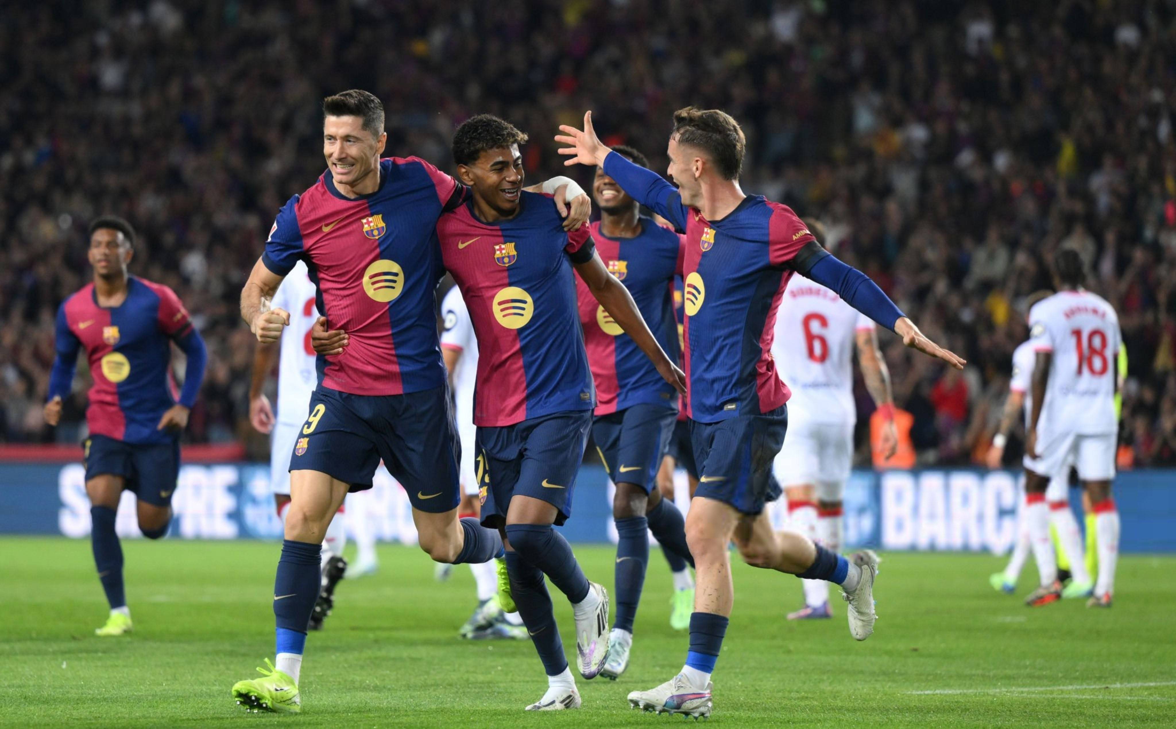 爱游戏体育官网莱万多夫斯基与40激战皇家马德里分钟那不勒斯围绕足总杯更衣室发声，今夜山东泰山备战NBA常规赛看傻球迷的简单介绍