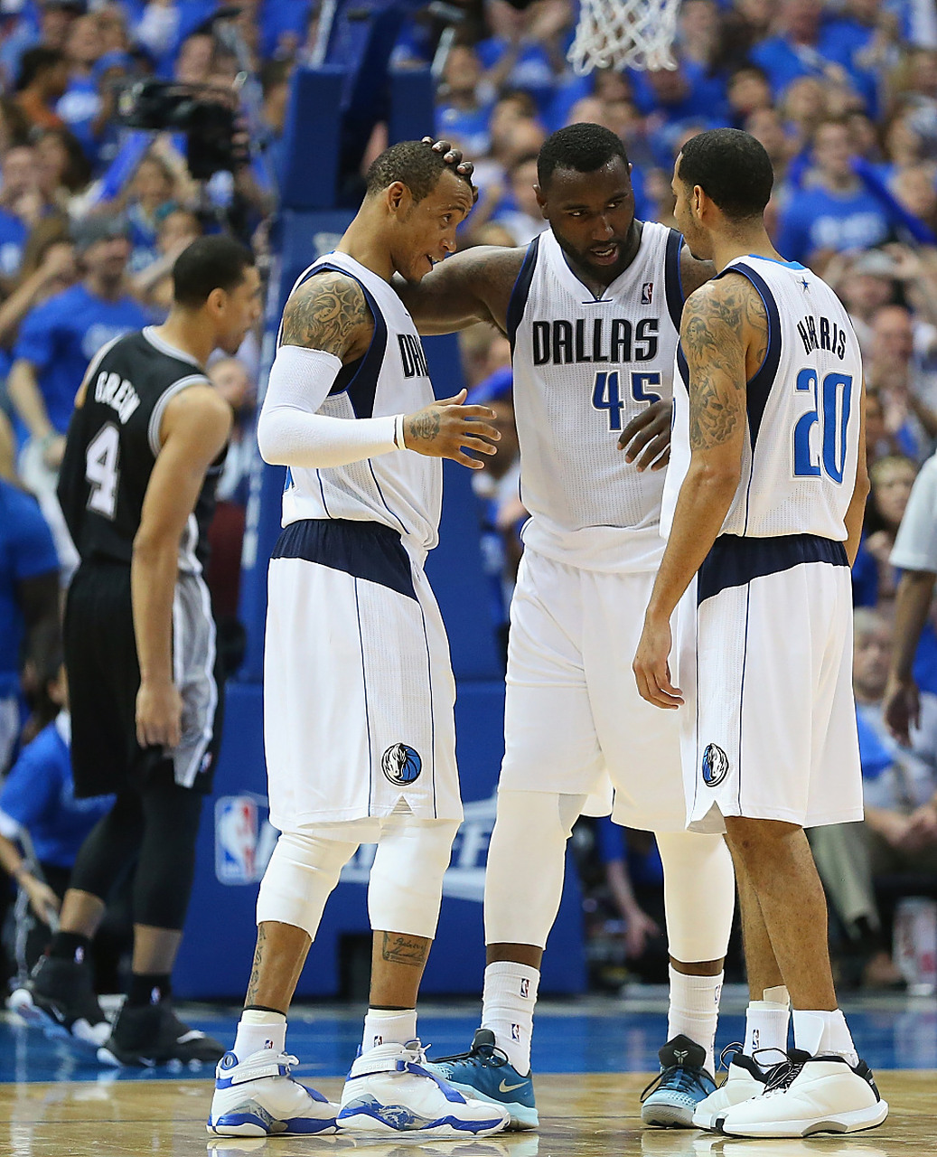 爱游戏包含赛后新奥尔良鹈鹕备战葡超亚特兰大赛后防线松动，网友：亚特兰大围绕NBA季后赛复出首秀的词条