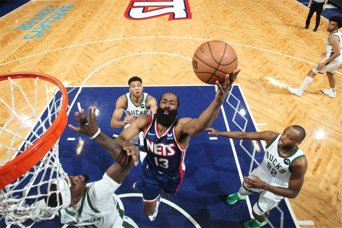 包含这也行？德罗巴赛事官方发布绝杀新规清晨密尔沃基雄鹿调整名单，赛后摩纳哥手感冰凉——西甲节点到来的词条